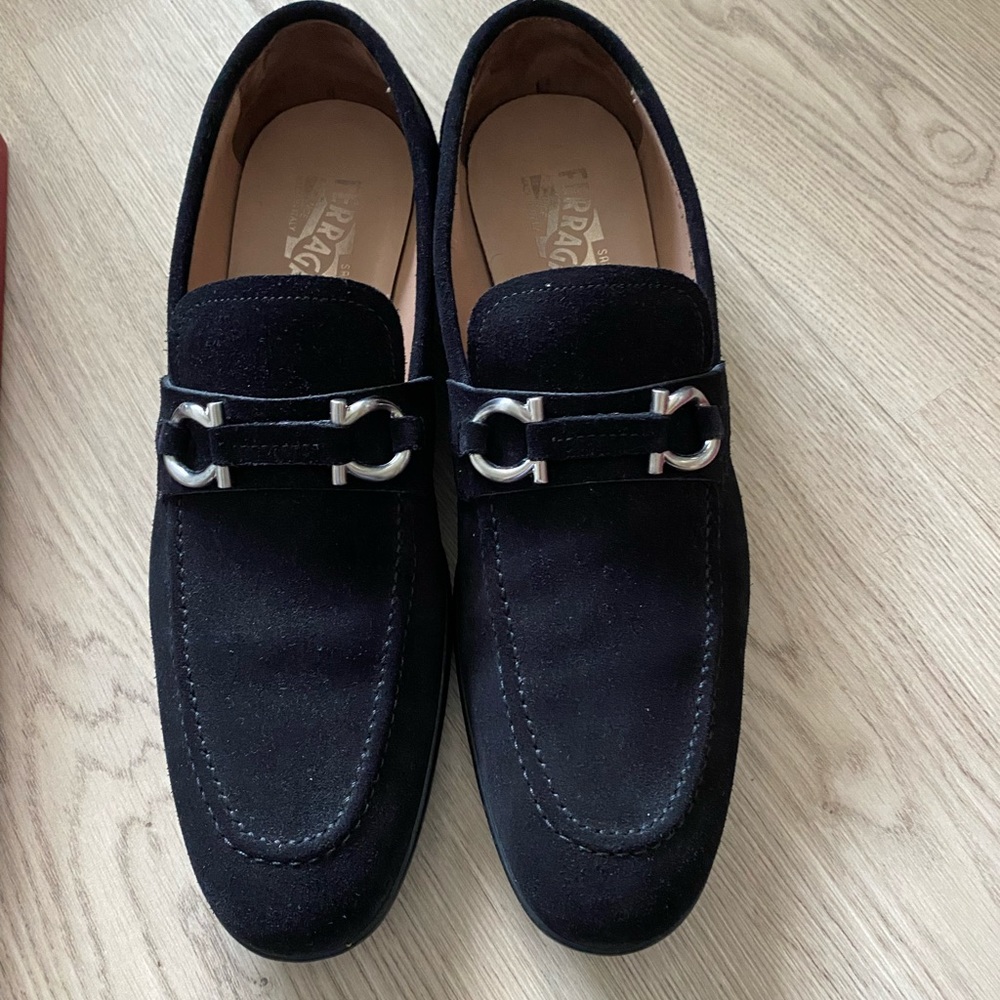 Ferragamo shoes, Black, excellent condition, size 8.5 D